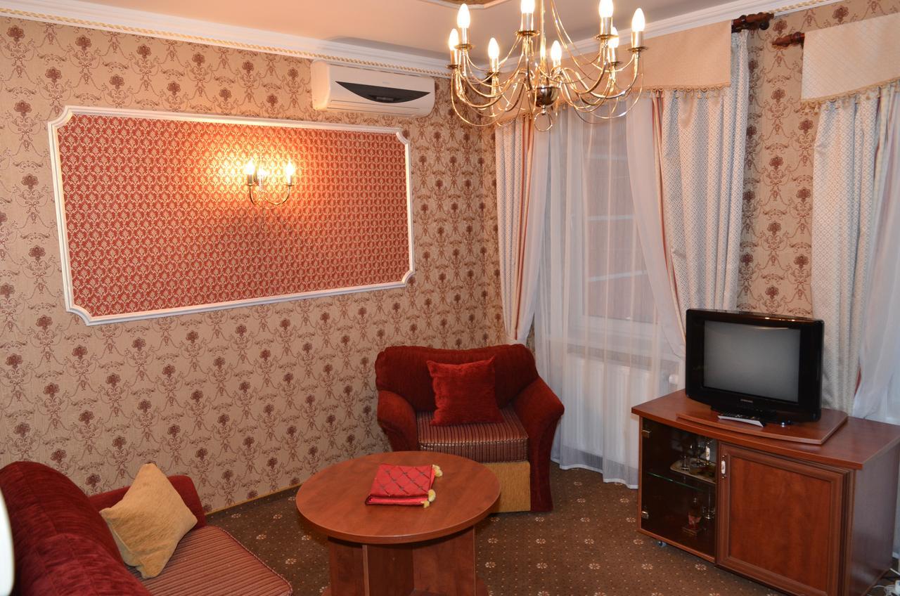 Hotel Serpanok Tyachiv Exterior foto